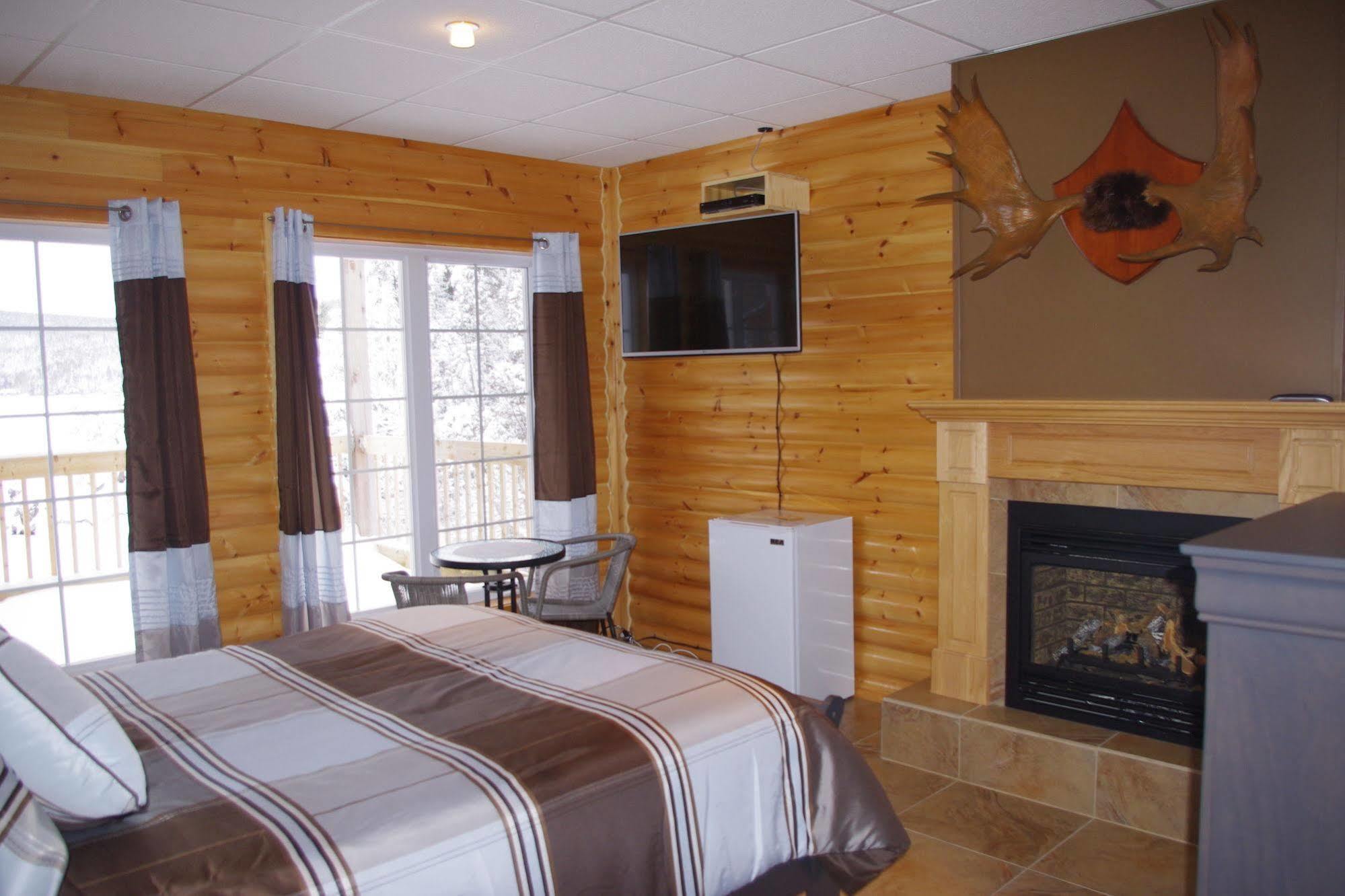 Auberge La Taniere Тадуссак Экстерьер фото